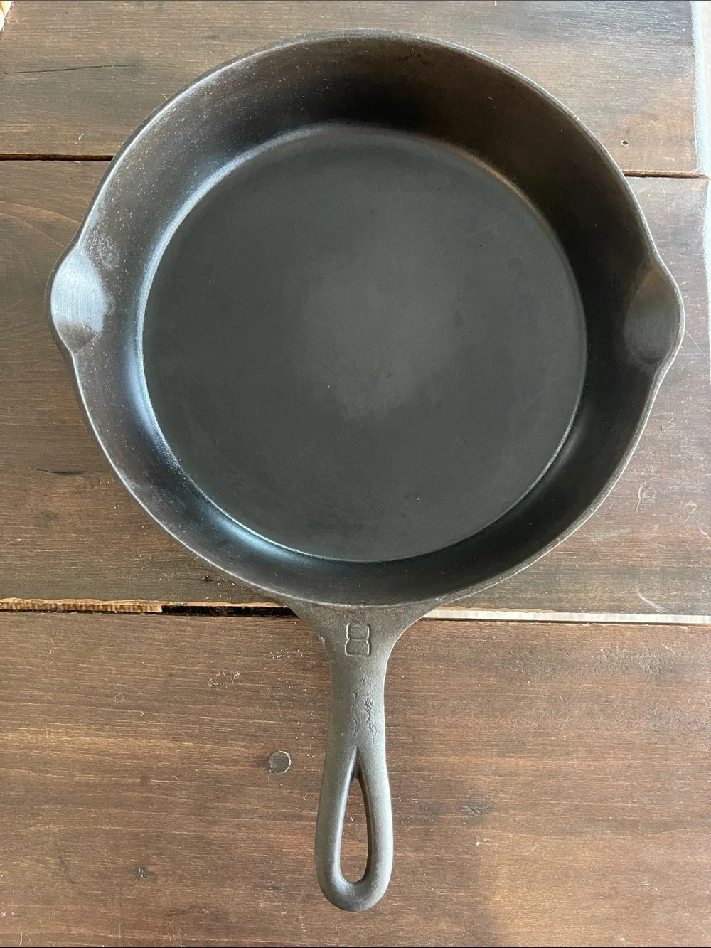 Antique #8 Griswold Cast Iron Skillet Block Logo